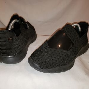 Sketchers Womens Sandals Sz 9 Black